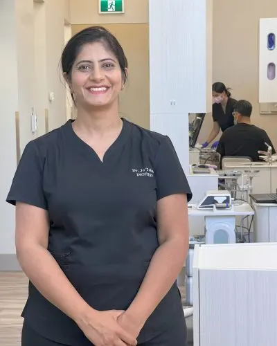 dr-jyotsna-tokas-dentist-surrey